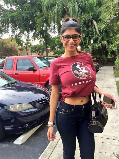 Mia Khalifa Porn Star Videos .